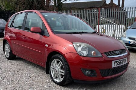 FORD FIESTA 1.4 Ghia 5dr