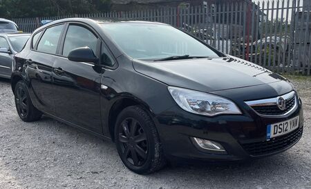 VAUXHALL ASTRA 1.4 16v Exclusiv Euro 5 5dr